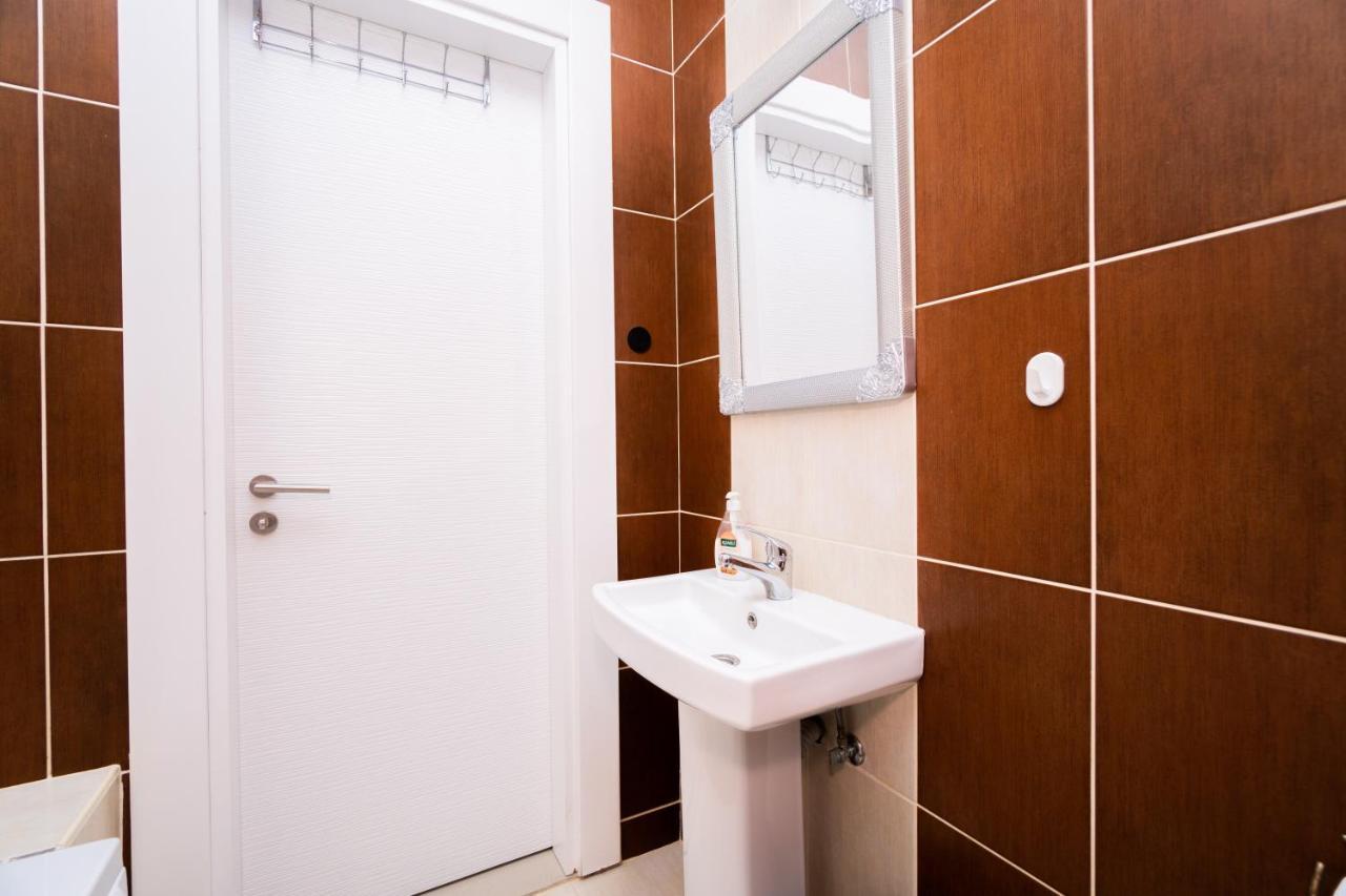 Amazing Two-Bedroom Apartment In Residence Lukomorye D1 With Private Garden Καραβάς Εξωτερικό φωτογραφία